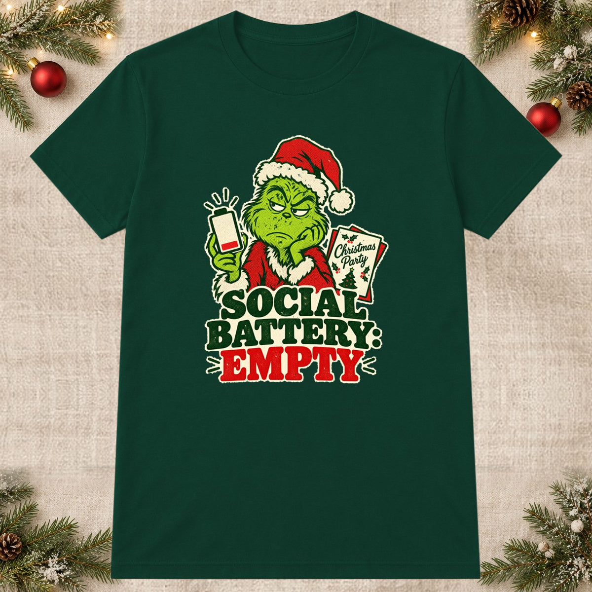 Tricou de Crăciun Grinch Social Battery - Bottle Green - imagine principală pătrată (mockup)