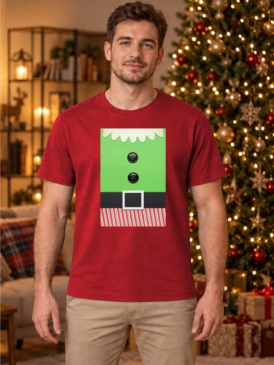 Tricou de Crăciun Christmas Belt - Roșu - tricou unisex pe model masculin, decor de Crăciun (mockup V3)