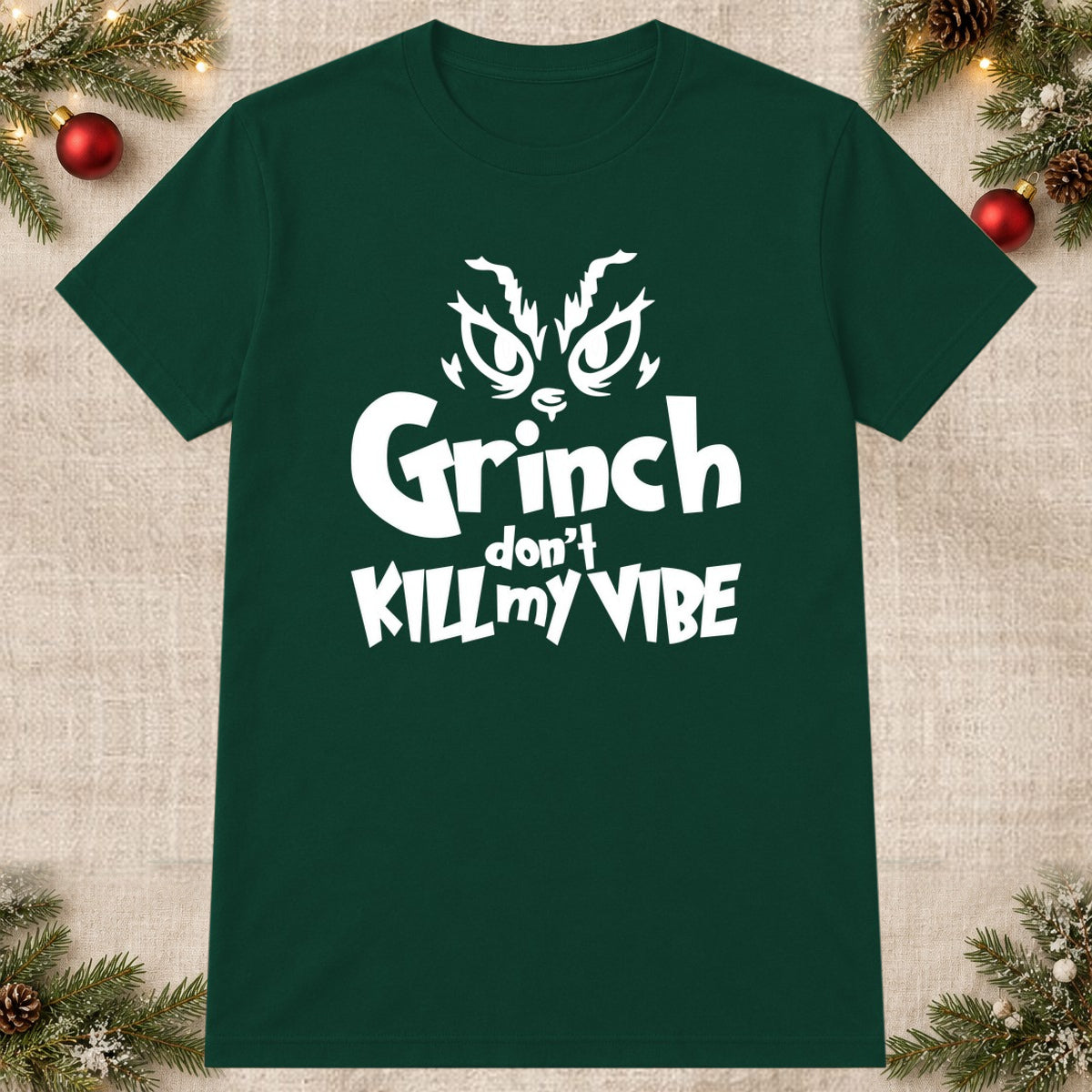 Tricou de Crăciun Grinch Vibes - Bottle Green - imagine principală pătrată