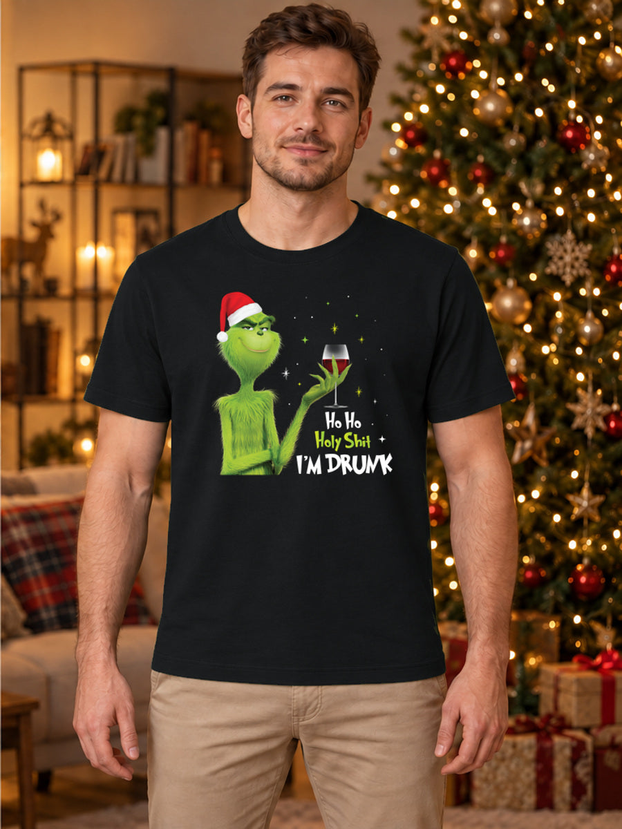 Tricou de Crăciun Ho Ho Holy - Negru - tricou unisex pe model masculin, decor de Crăciun (mockup V3)