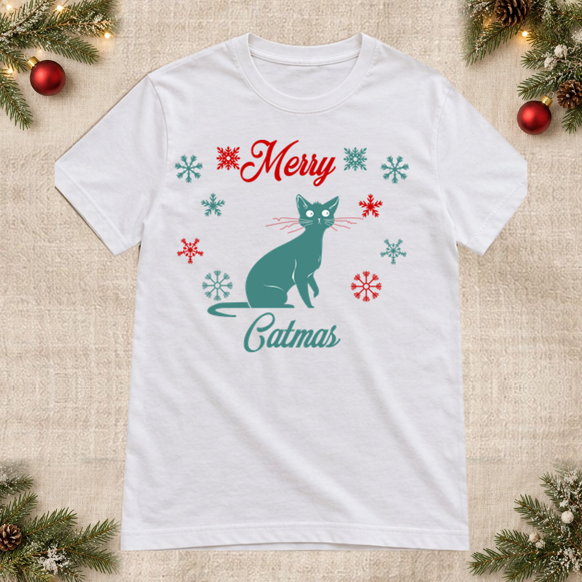 Tricou de Crăciun Merry Catmas - Alb - imagine principală, alb curat fără Heather (mockup)