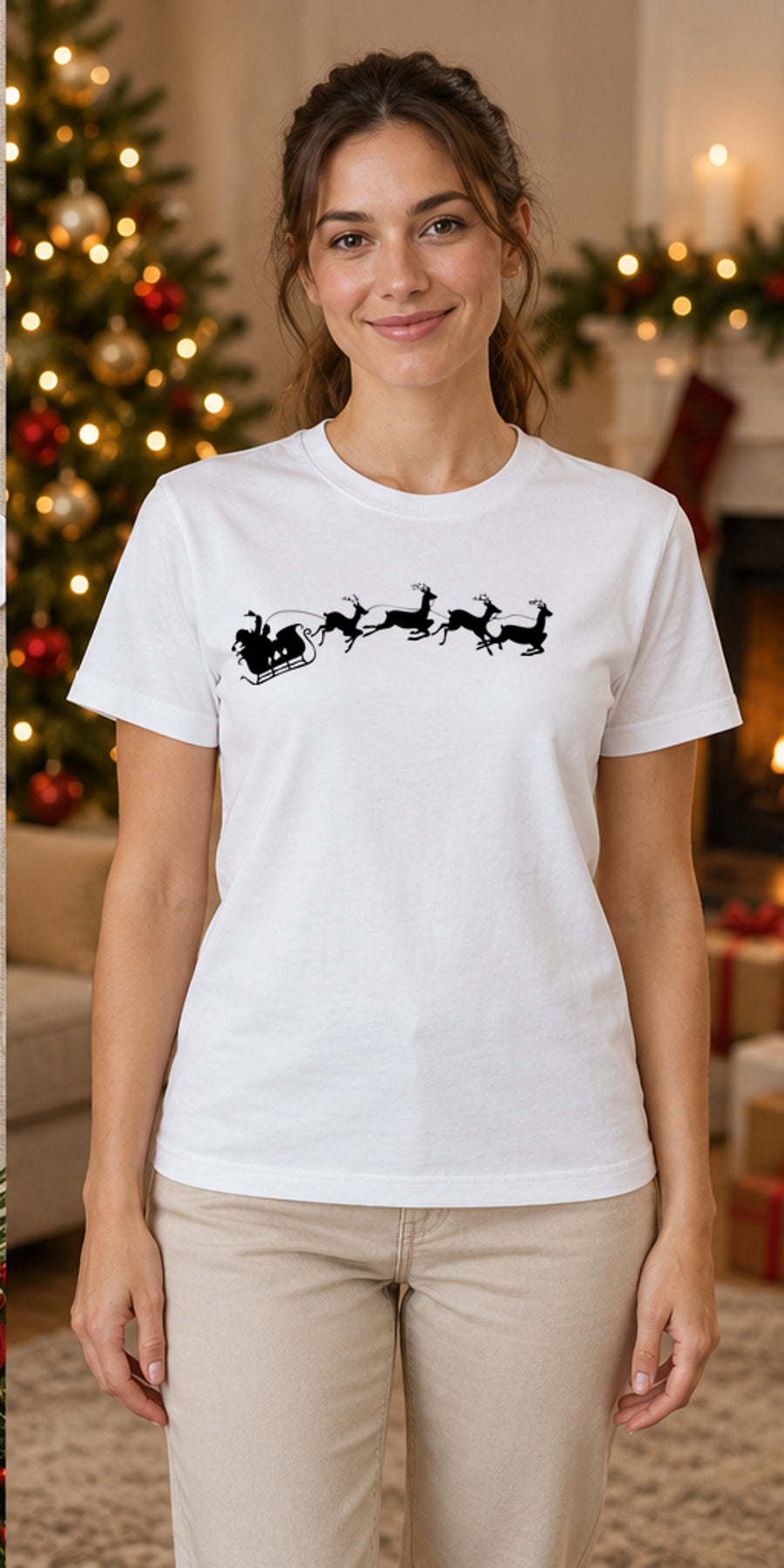Tricou de Crăciun Sania Moșului - Alb - model feminin unisex, alb curat fără Heather (mockup)