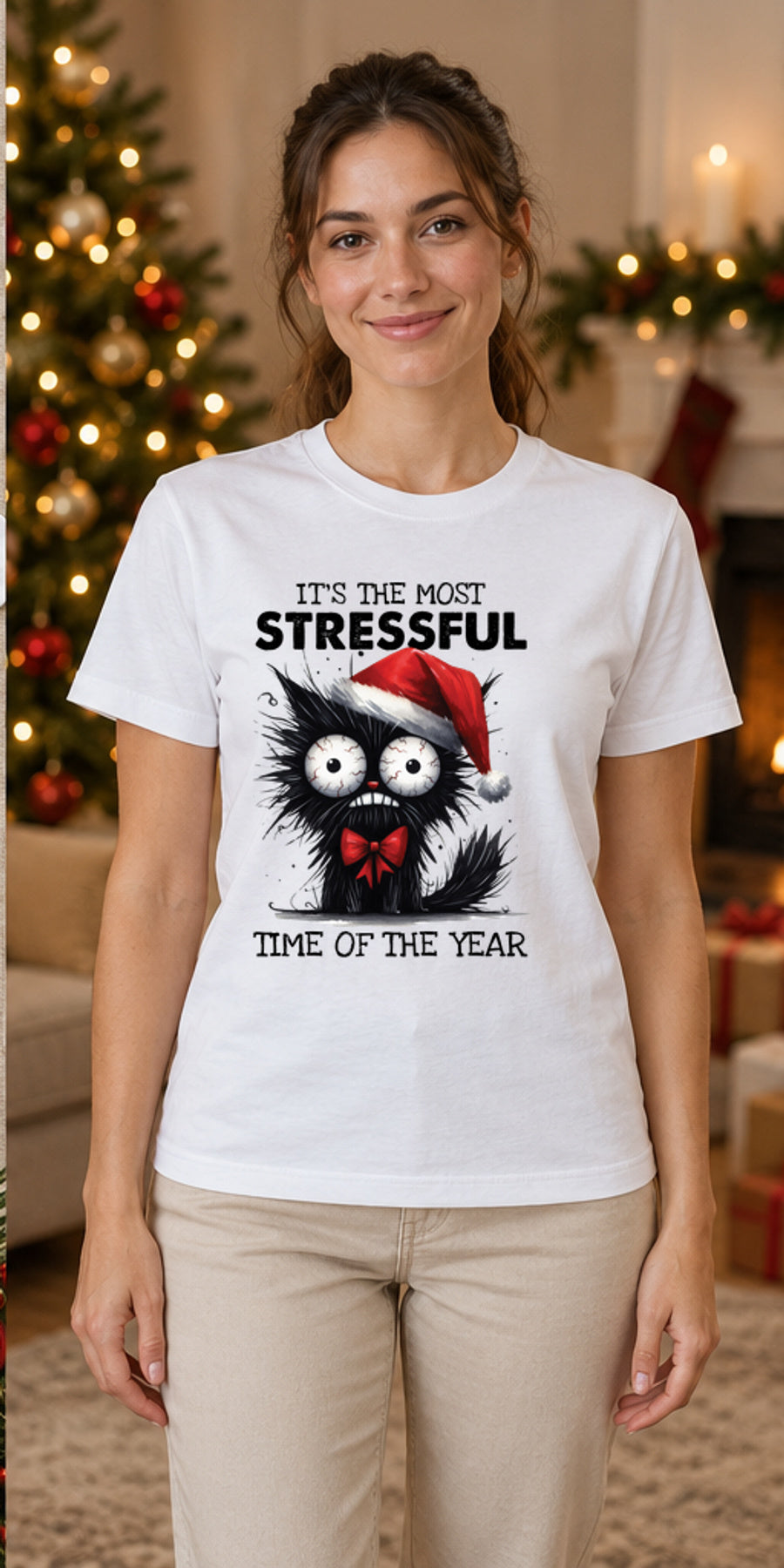Tricou de Crăciun Stressful Time - Alb - tricou unisex pe model feminin (mockup)