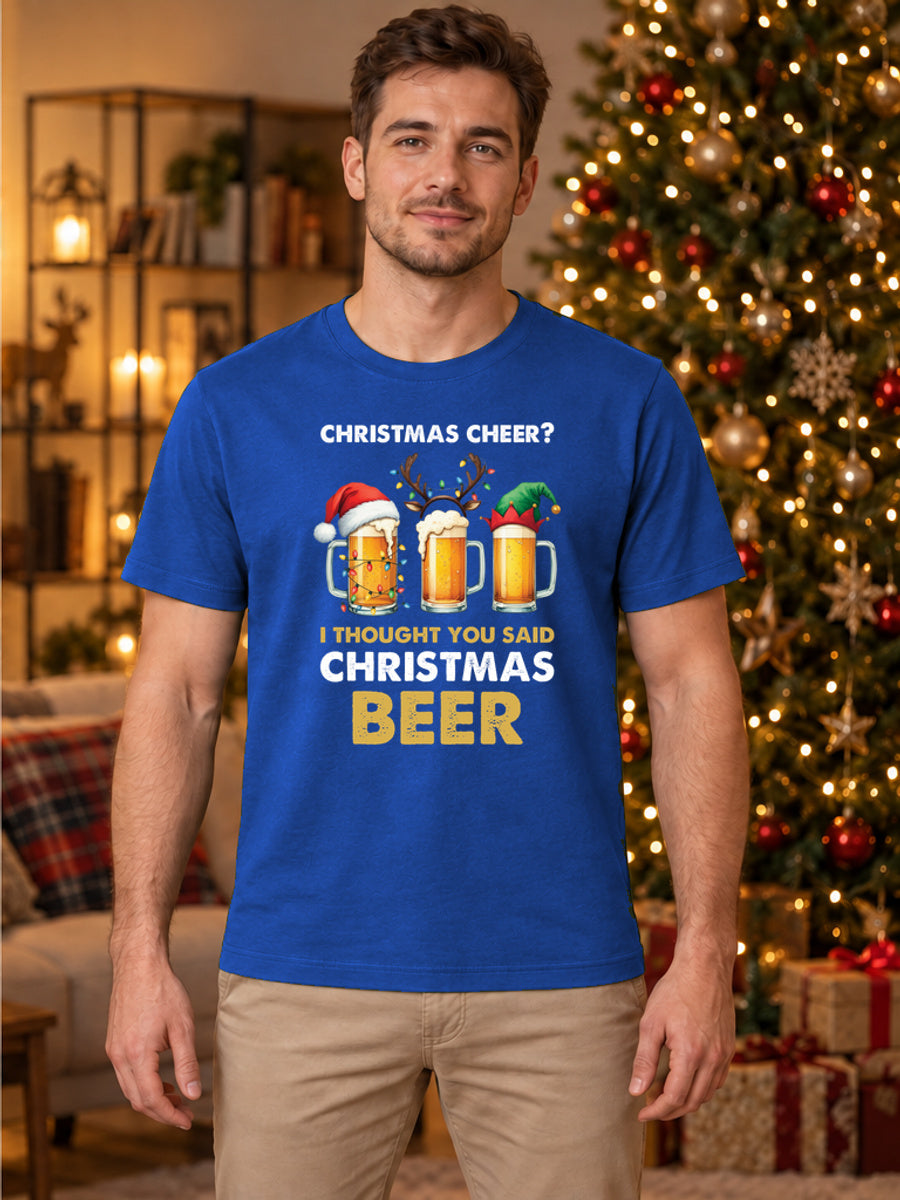 Tricou de Crăciun Christmas Beer - Albastru - tricou unisex pe model masculin (mockup)