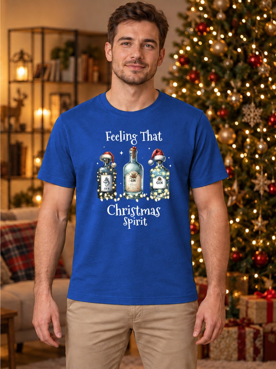 Tricou de Crăciun Christmas Spirit - Albastru - tricou unisex pe model masculin (mockup)