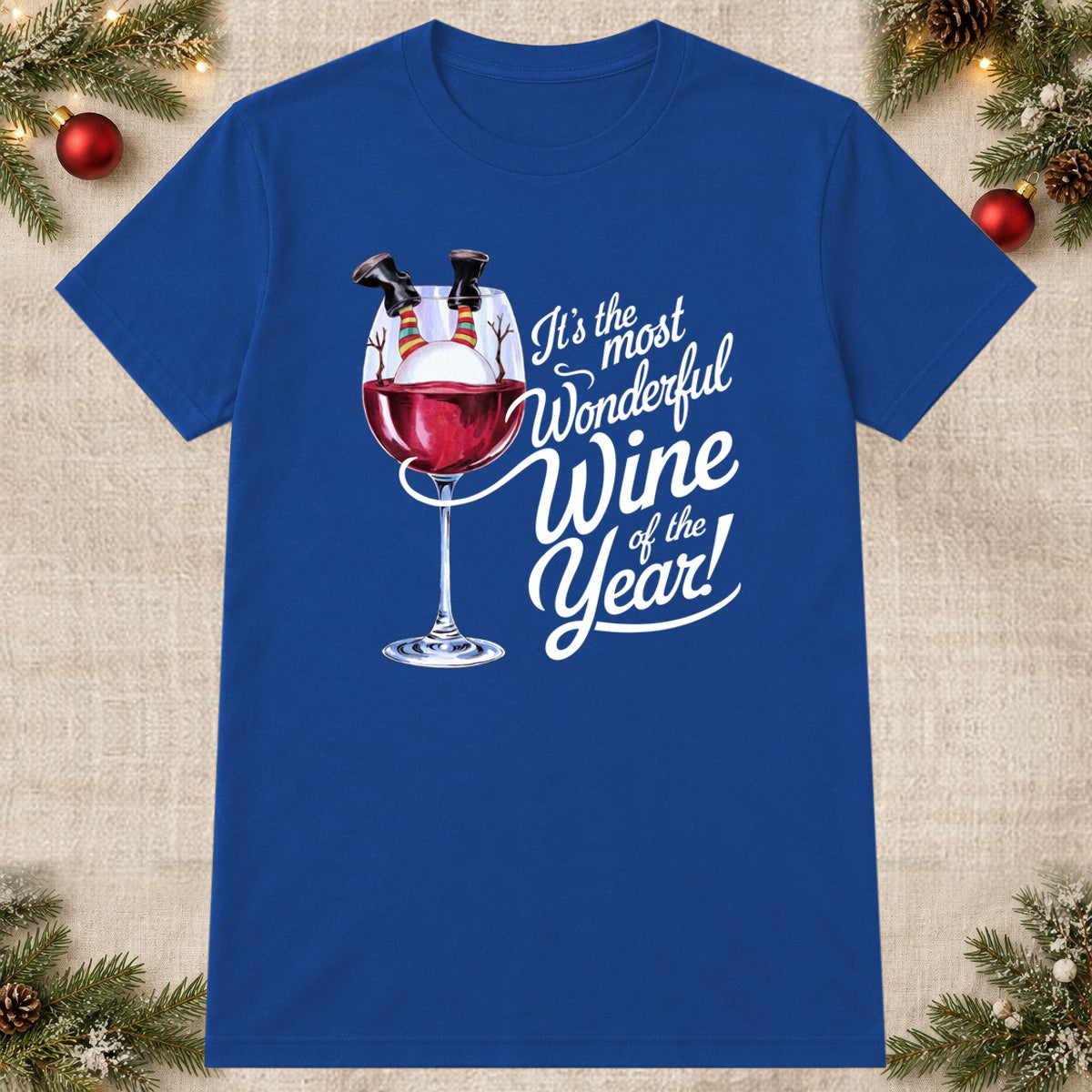 Tricou de Crăciun Wine Of The Year - Albastru - imagine principală pătrată (mockup)